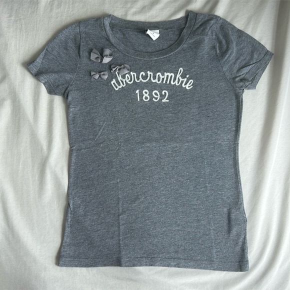 abercrombie kids Other - Abercrombie kids XL shirt ,  60% cotton  40% polyester  Stunning top